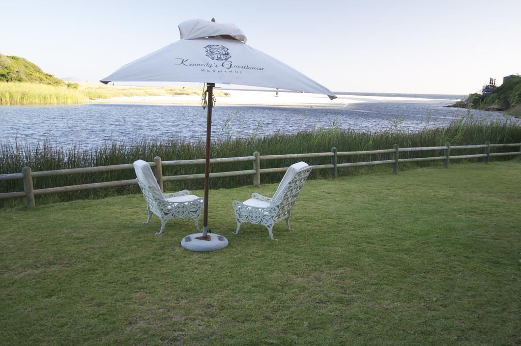 Kennedys Beach Villa Hermanus Luaran gambar